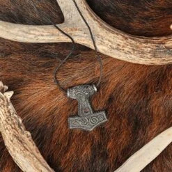 Skane Thors Hammer Viking Necklace – Red 10 Skane Thors Hammer Viking Necklace – Red -Chic Jewelry Store AS AV001 R 5