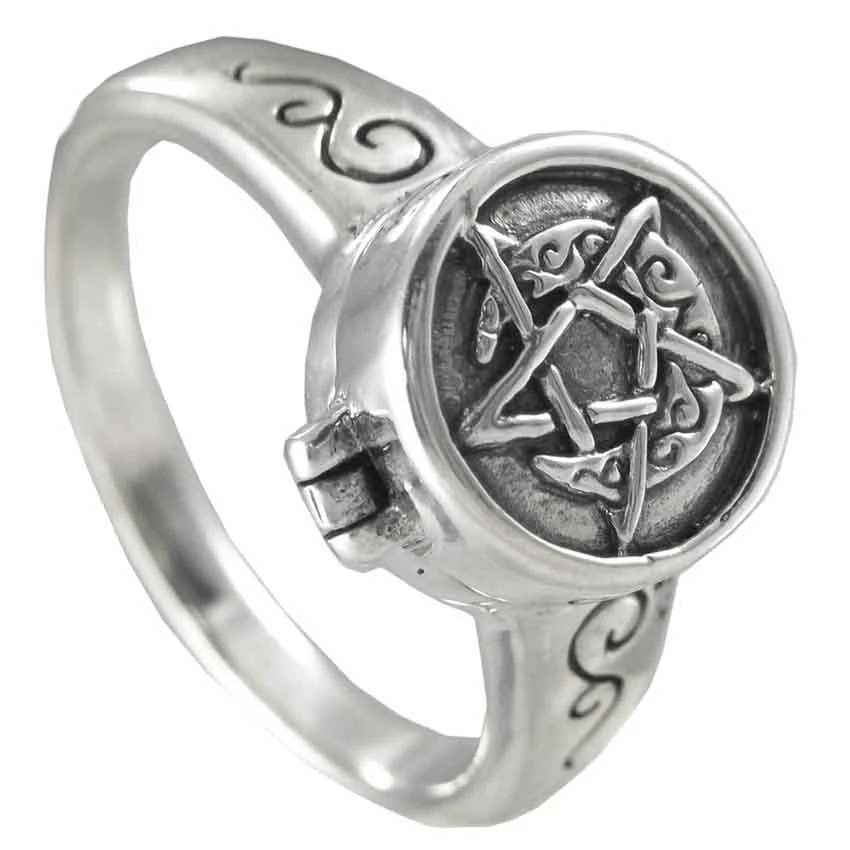 Silver Horned Moon Pentacle Poison Ring 4 Silver Horned Moon Pentacle Poison Ring - Image 2