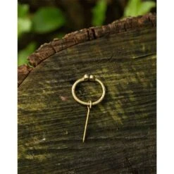 Hilde Penannular Brooch 7 Hilde Penannular Brooch -Chic Jewelry Store MY100750 2